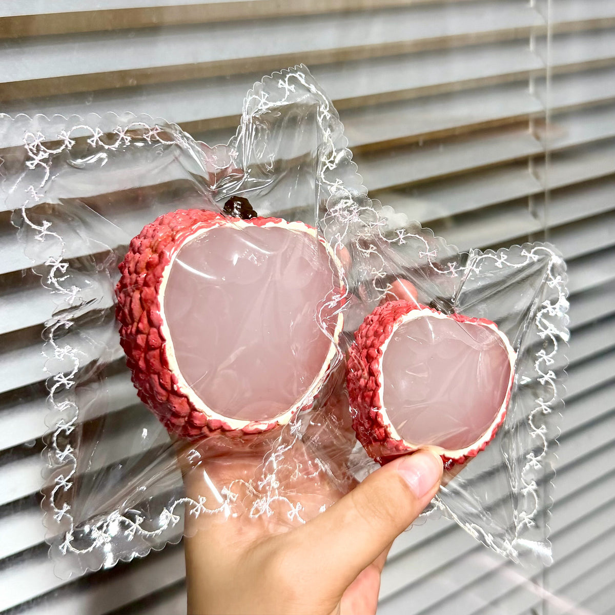 Realistic Juicy Lychee Squishy – Crystal Jelly Texture | 2 Sizes
